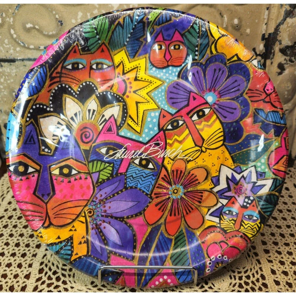 NWT 8 Count Laurel Burch Garden Cats Paper Plates 10.5